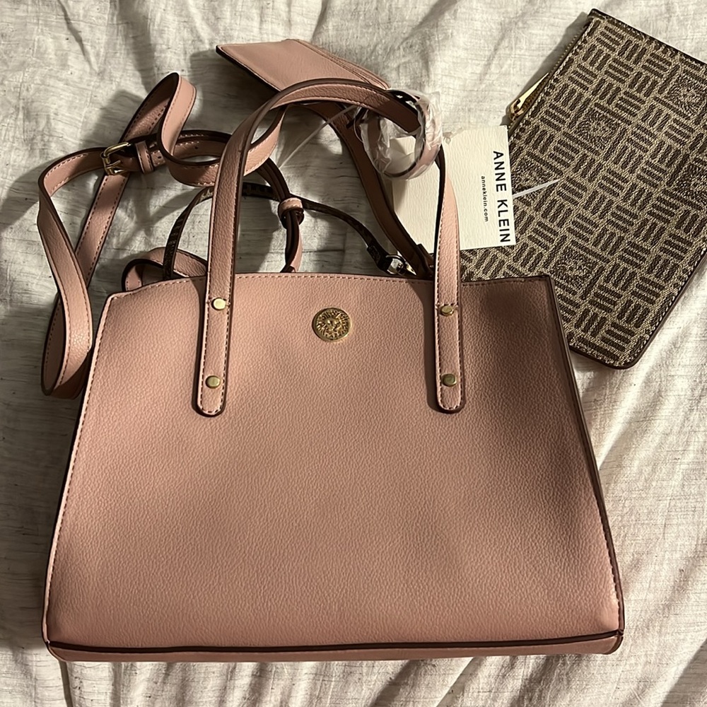 Anne Klein Purse - Picture 2 of 6